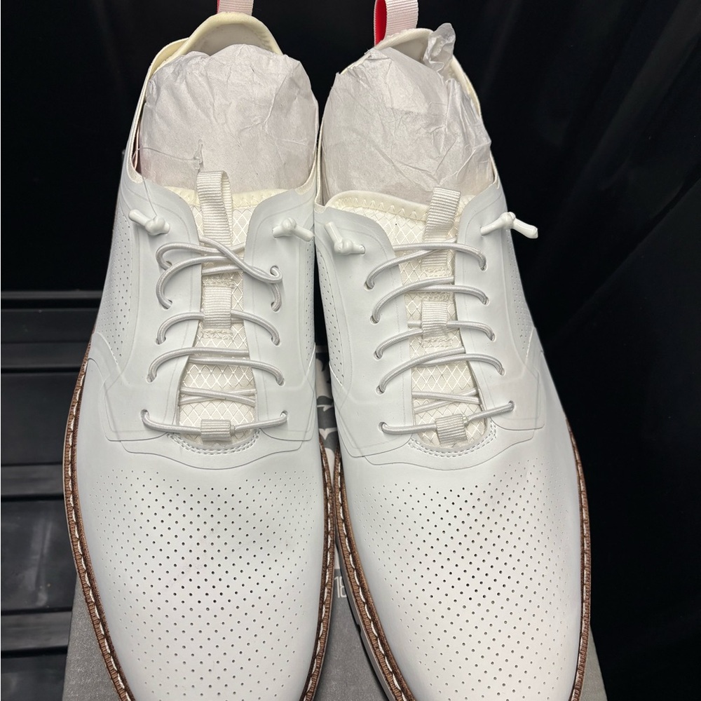Men's White Perforated Derby Shoes - Sleek Lace-Up Comfort (M)